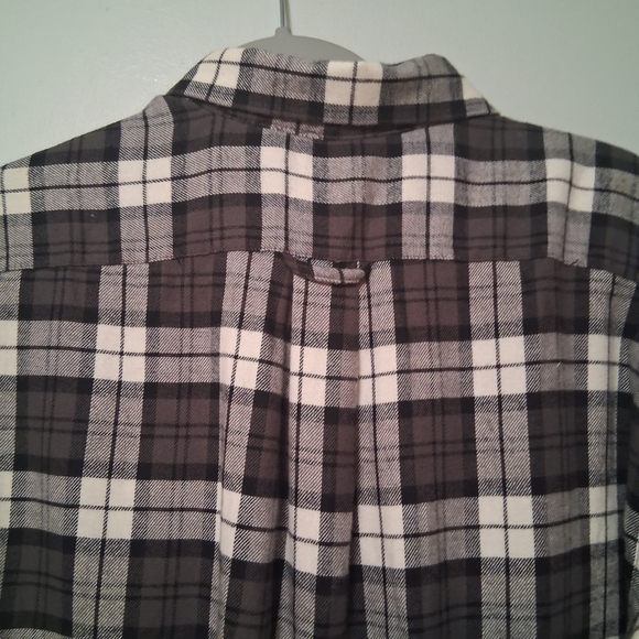 IZOD Mens Gray & White Plaid Long Sleeve Button-Down Flannel Shirt Size Large - Picture 9 of 14